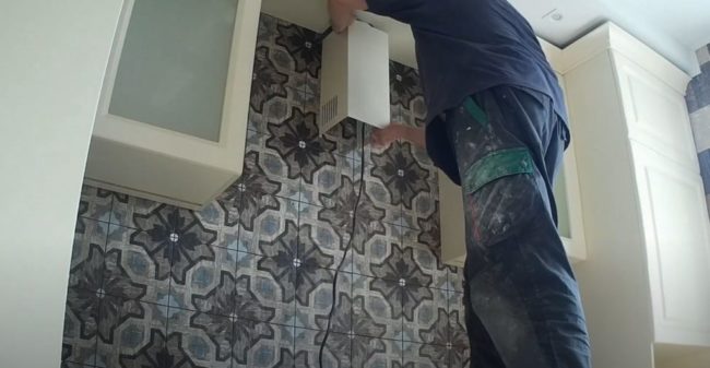 Фото Подгонка декоративного кожуха