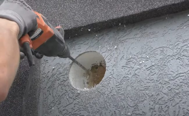 Фото Перфорация стены длинным сверлом по бетону